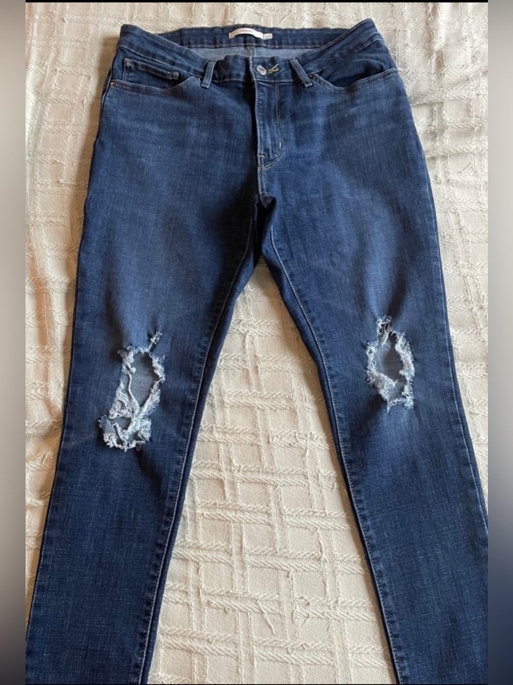 711 Levi’s jeans